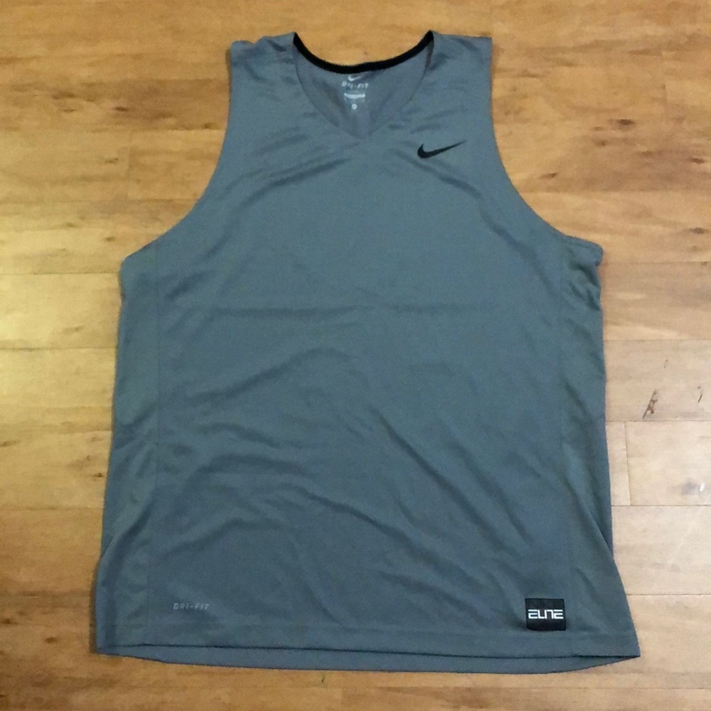 FINAL SALE - Men’s Nike Dri-Fit Tank XL Grey